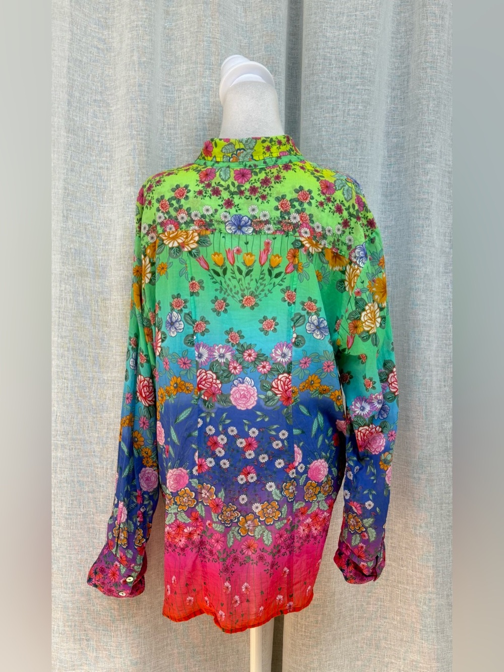 Johnny Was colorful floral button down shirt Rainbow Field Henley Popover tunic - Picture 4 of 10
